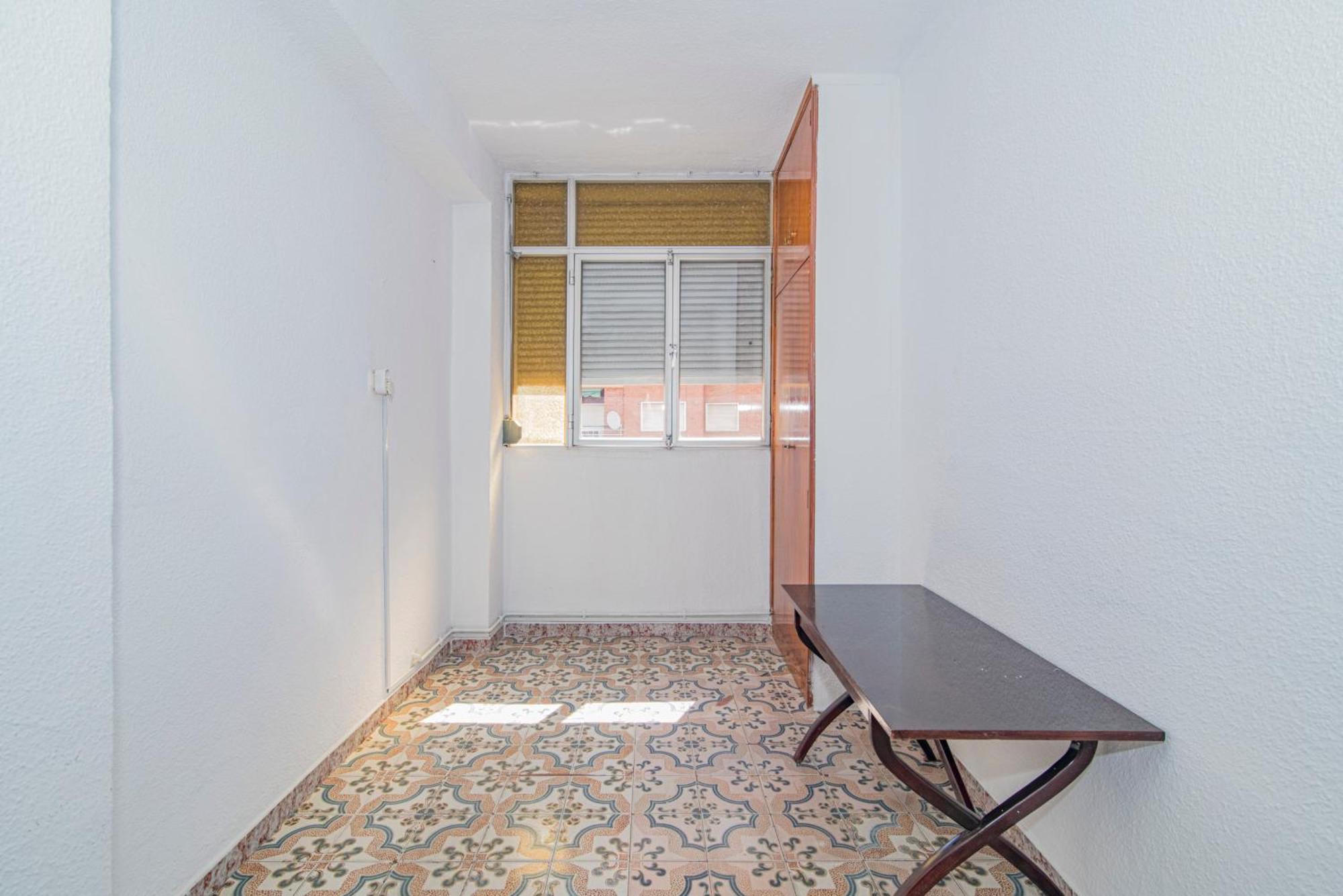 Delfin Retreat Con Terraza Junto A Parada De Metro グラナダ エクステリア 写真