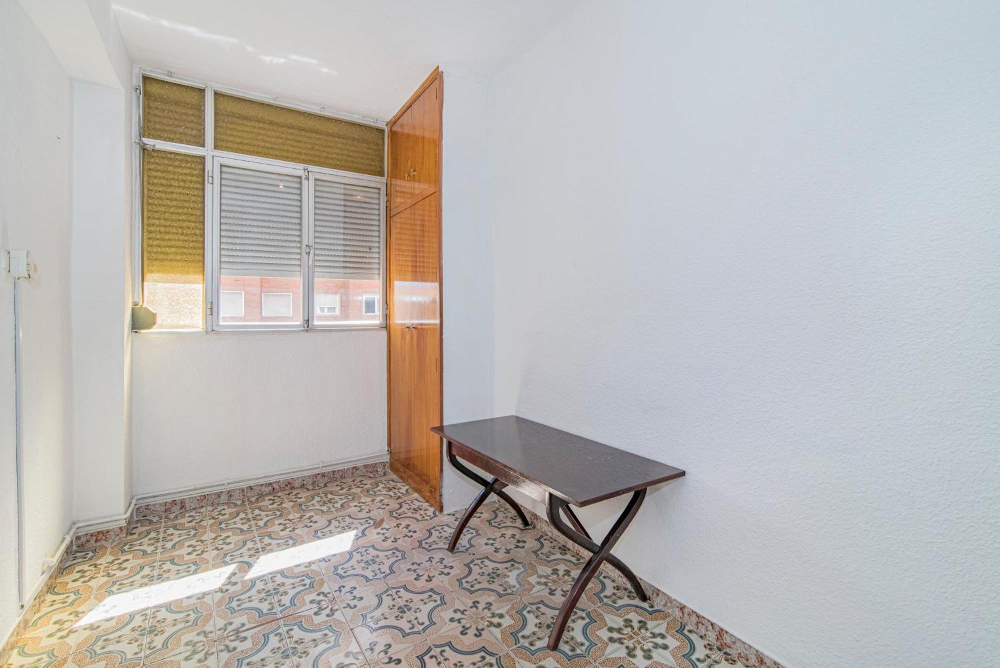 Delfin Retreat Con Terraza Junto A Parada De Metro グラナダ エクステリア 写真